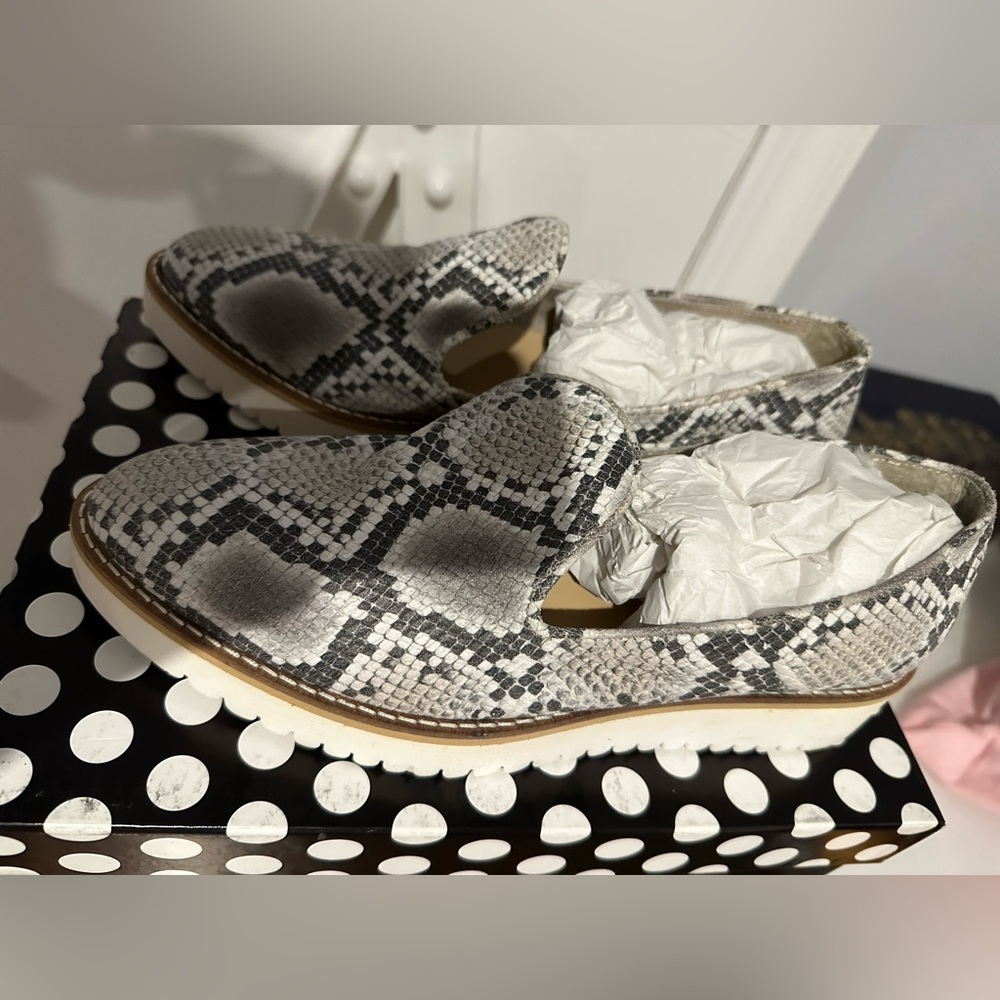 Piampiani women’s snakeskin print shoes